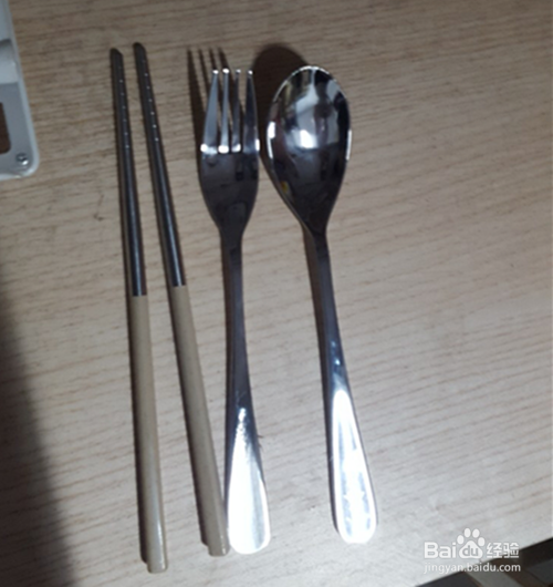 <b>筷子勺子回收后如何分拣</b>
