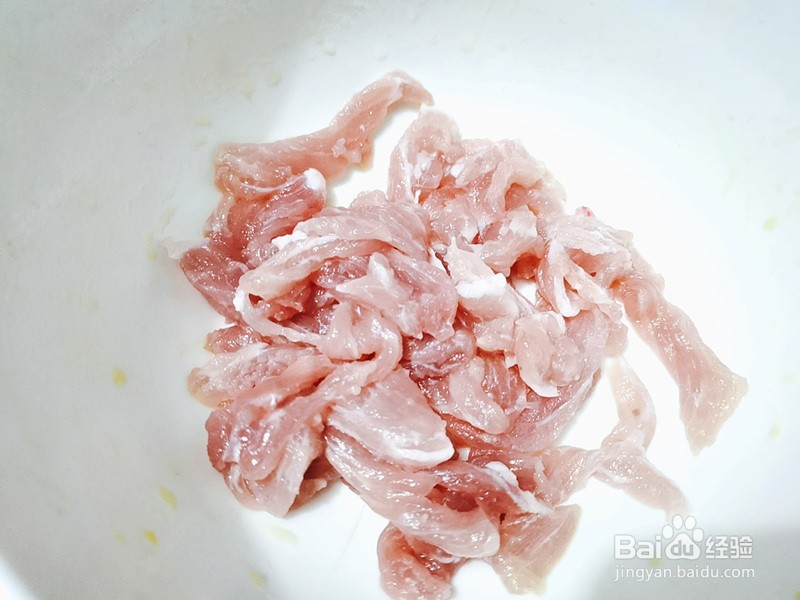 胡萝卜丝炒肉的简单做法