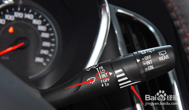 雪佛兰探界者汽车雨刮器怎么调节