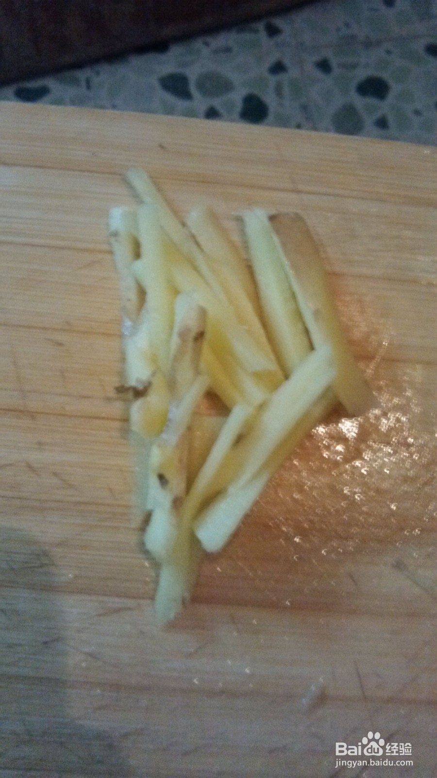 两个人的小日子：[14]青椒炒香煎草鱼