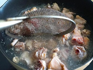 鸡肉炖干豆角怎么做