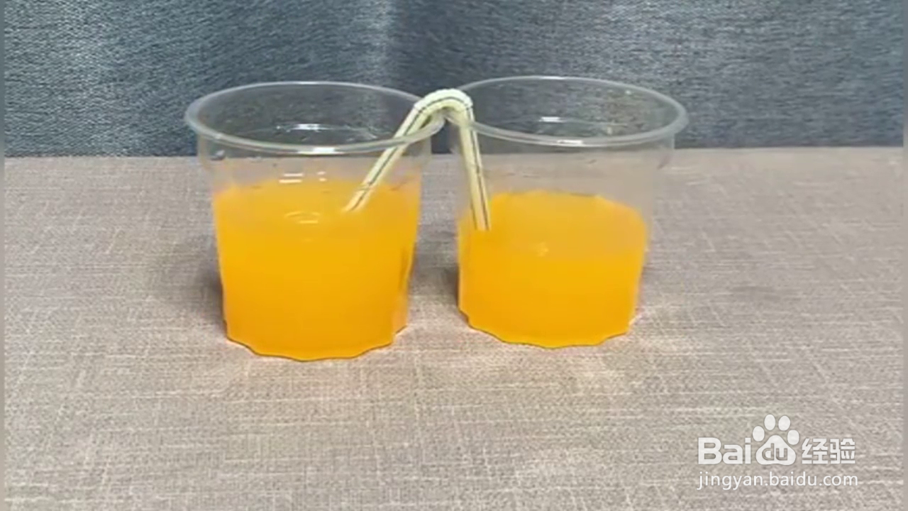 如何将另一容器里面的液体输送到另一个容器中