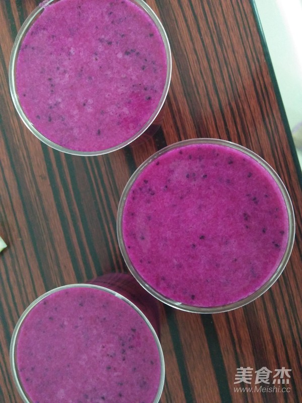 酸奶火龙果慕斯杯