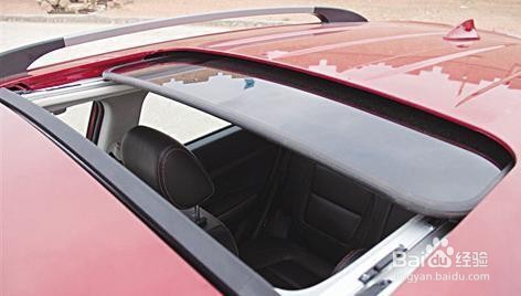 洗车时哪些地方不能沾水?