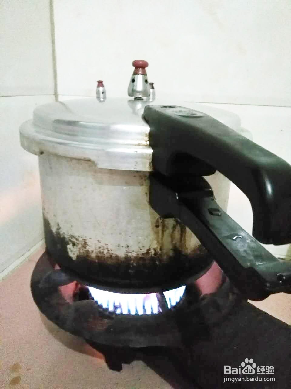 养颜滋补的椰子炖鸡