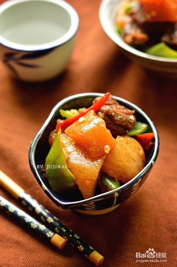 萝卜炖牛腩的家常做法