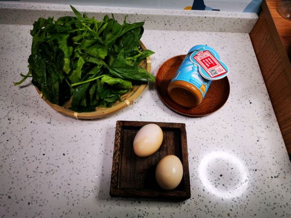花生酱烤菠菜鸡蛋