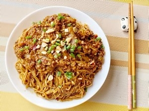 家常的肉沫茄子焖面