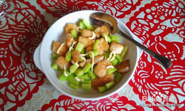 清新可口的龙利鱼沙拉