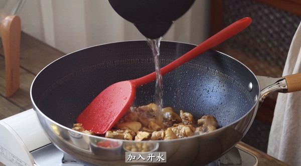 板栗烧鸡鸡肉鲜嫩