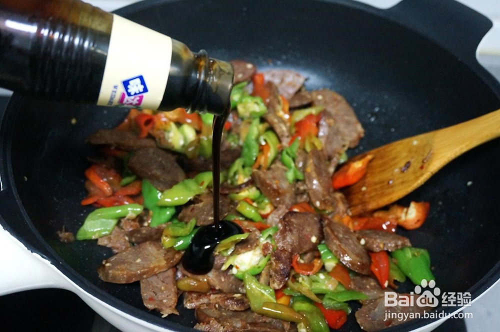 辣椒炒腊肠——醇厚浓郁越嚼越香