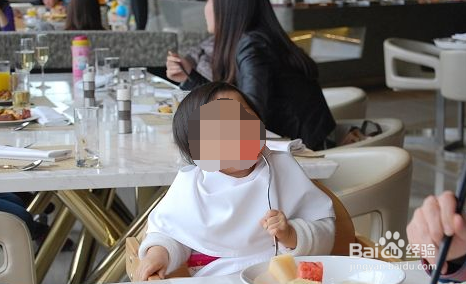 如何预防孩子被烫伤？