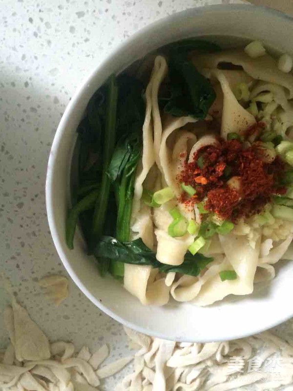 夏天开胃 油泼辣子面