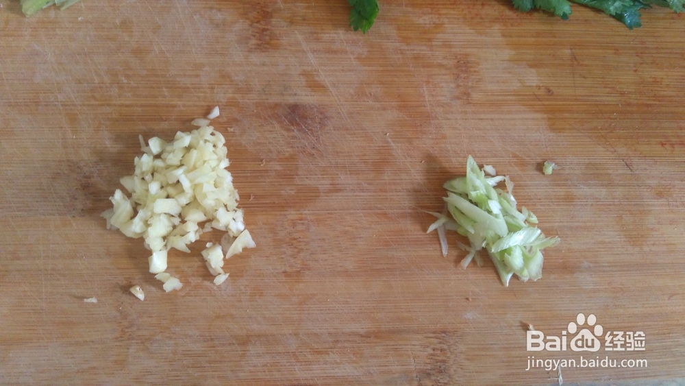 啤酒花生排骨做法