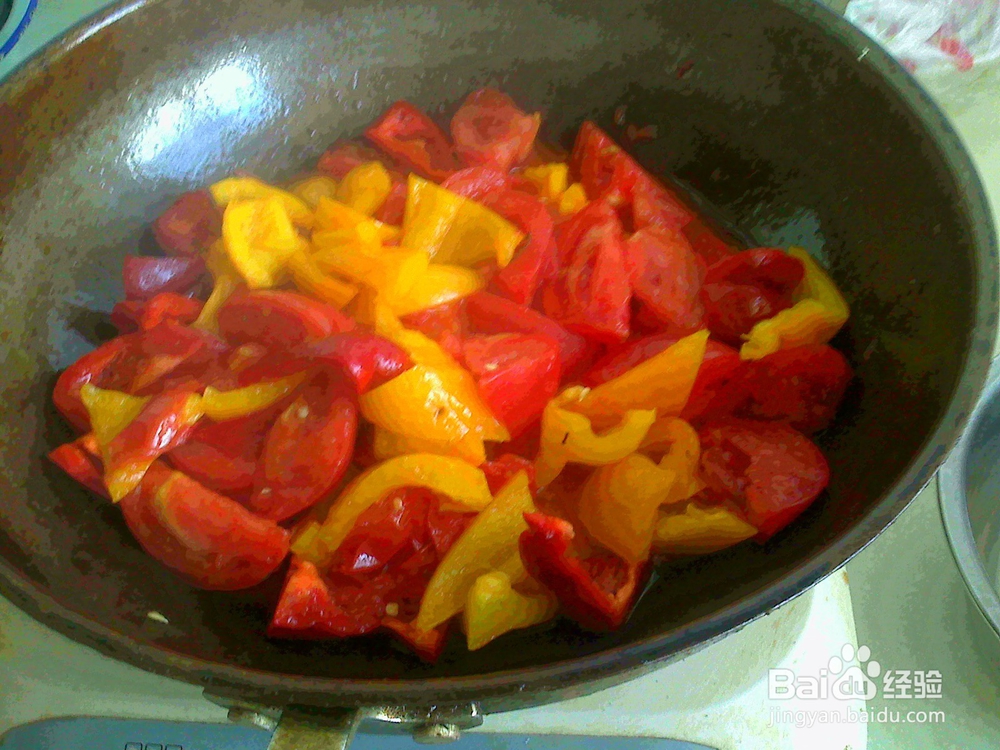 #美食#老年人怎样用西红柿焖大辣椒