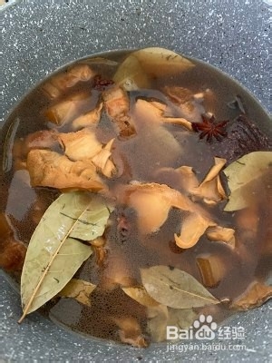 笋干焖肉的做法