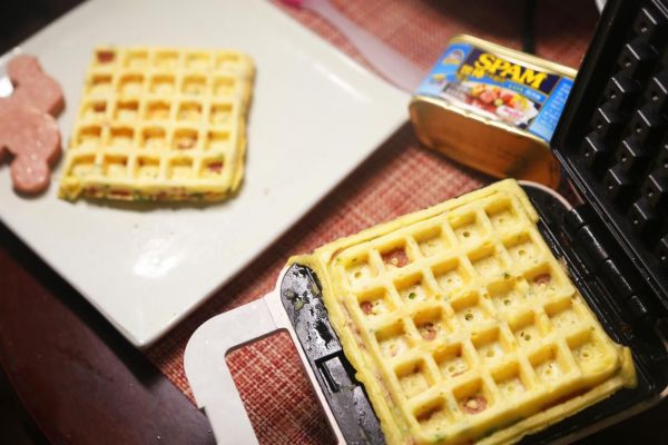 葱香午餐肉华夫饼