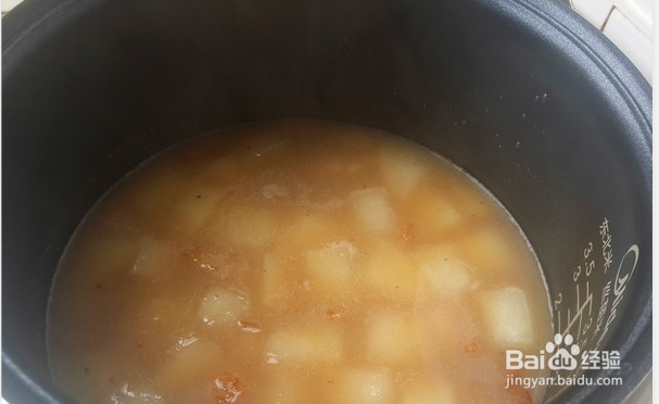制作花肉萝卜饭