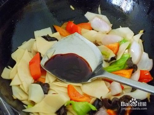 蚝油时蔬炒面片