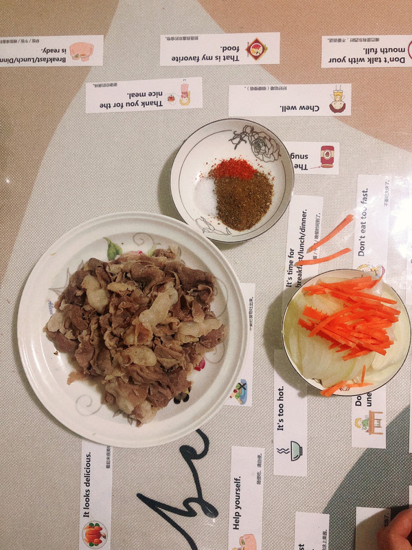 焦糖孜然羊肉卷