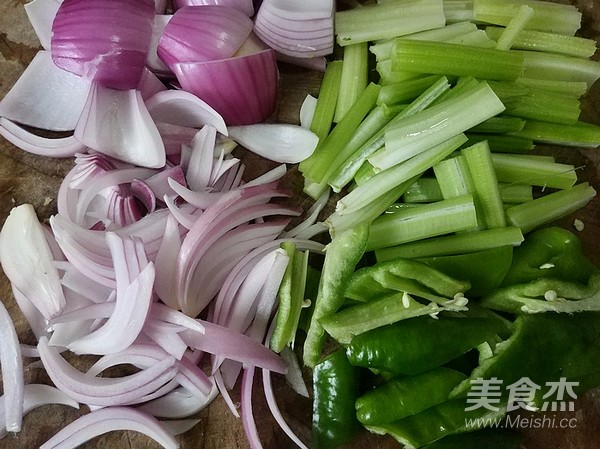 干锅鸡翅的做法