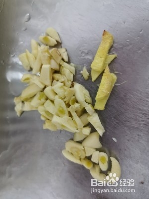 爆炒牛肉【步骤如下】好吃下饭