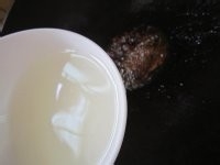 开味提神的糖醋香菇丸