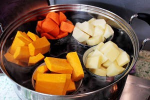 怎么做美味的秋葵蘑菇南瓜汤