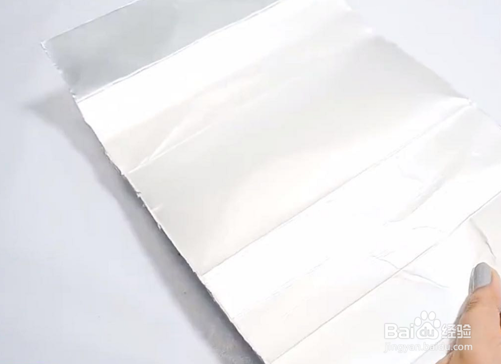 生活小妙招,喝完的奶盒的做成餐具收纳盒很实用