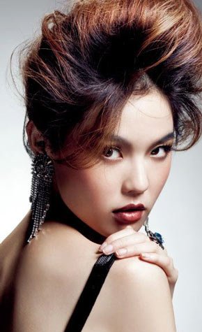 微启红唇5款热辣Party妆