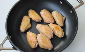 花雕鸡翅的做法