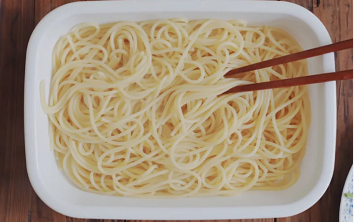 泡菜辣炒意大利面