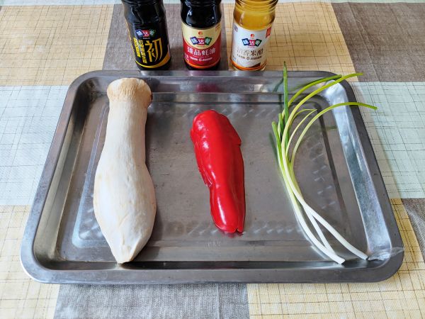 凉拌手撕杏鲍菇