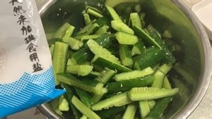食补养生腌制脆黄瓜的做法