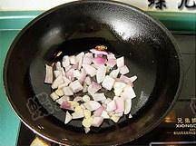 健康养生佳品青椒炒烤鸭架的做法