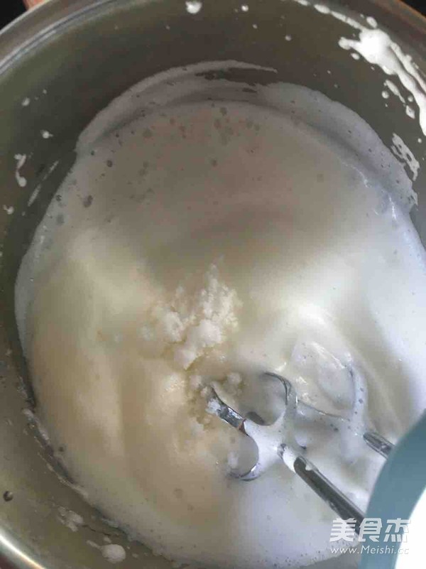 酸奶戚风纸杯蛋糕