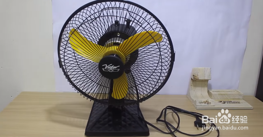 怎么用瓶子自制空调