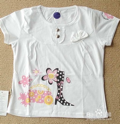 如何保护定制T恤上的图案