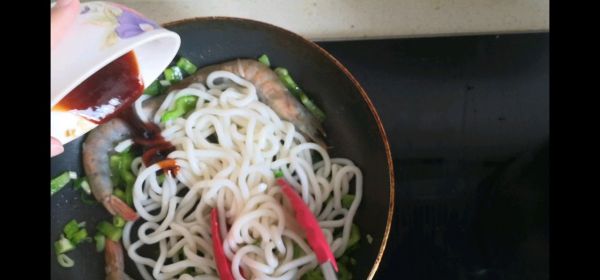 大杂烩炒乌冬面