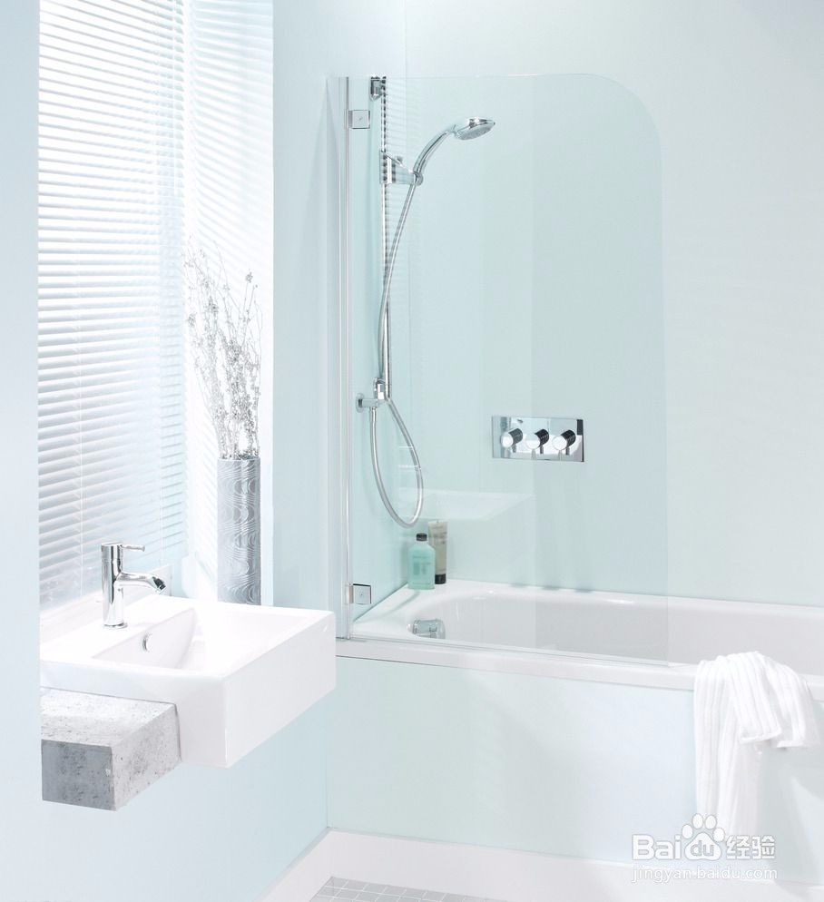 洗澡雾气大怎么解决