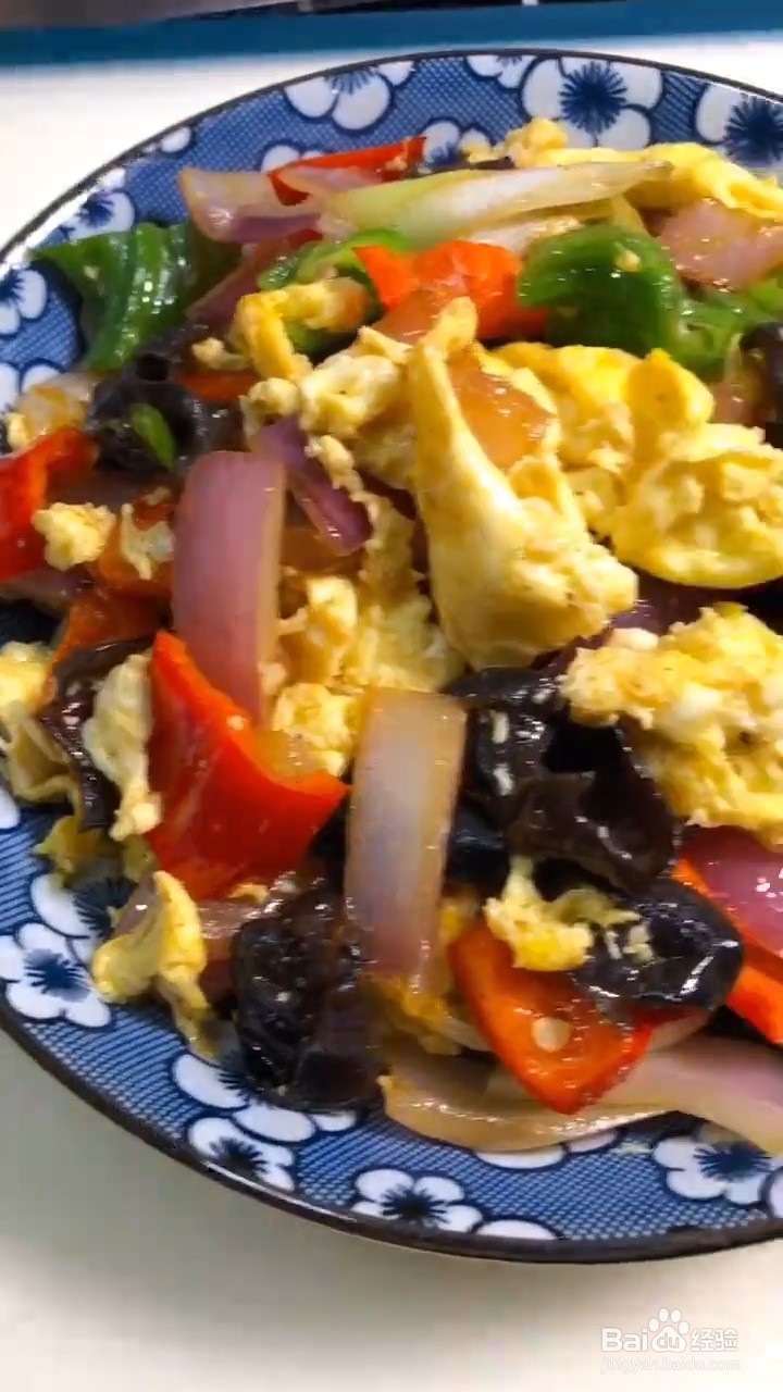 如何在家自制洋葱炒鸡蛋