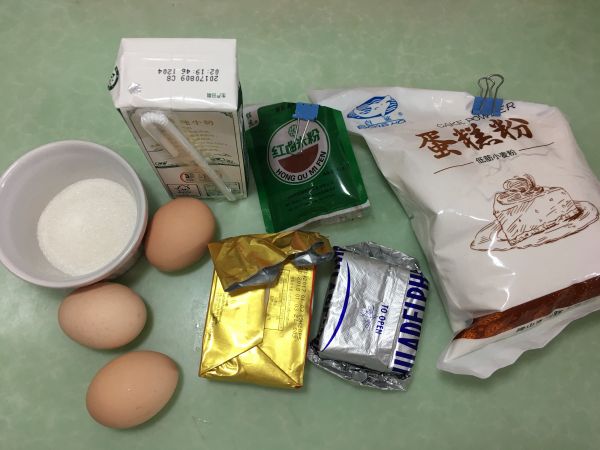 拉花轻乳酪蛋糕