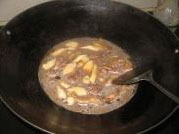 子姜焖鸭的做法