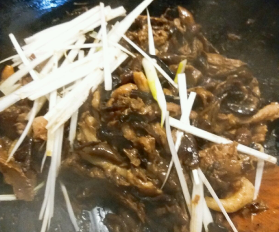 黄山山珍应该怎么烧才好吃呢？？做法是什么啊