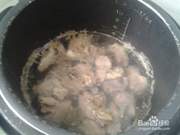 烧制糖醋排骨的做法