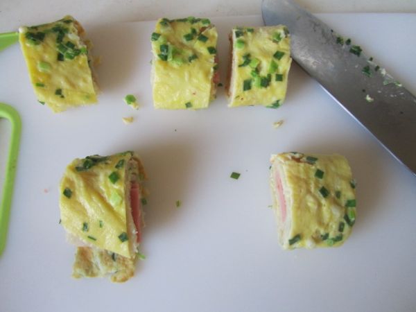 鸡蛋午餐肉卷饼