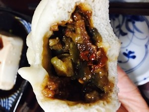 茄子酱肉包的做法