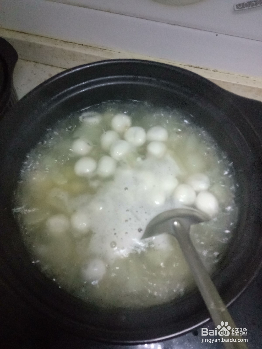 雪梨龙眼汤圆甜汤