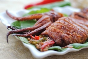 美食香烤鱿鱼金针卷卷的做法