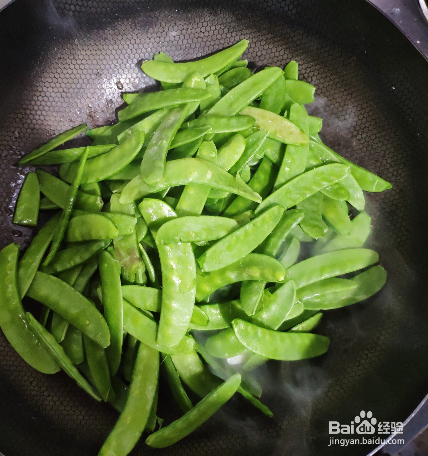 如何在家做美味的蒜炒荷兰豆